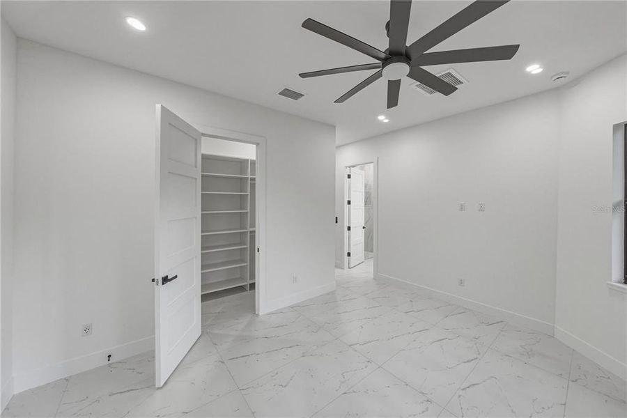 Spacious, unfurnished interior of a new home in , Dover (Image 26).