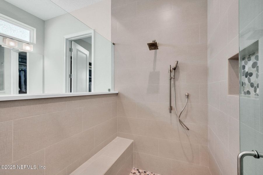 Close-up of interior finishes inside a home in Seven Pines, Jacksonville (Image 20). Close-up of interior finishes inside a home in Seven Pines, Jacksonville (Image 20).