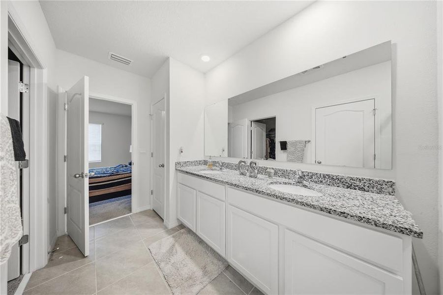 Furnished interior view inside a new home in Pelham Park, Deland (Image 13).