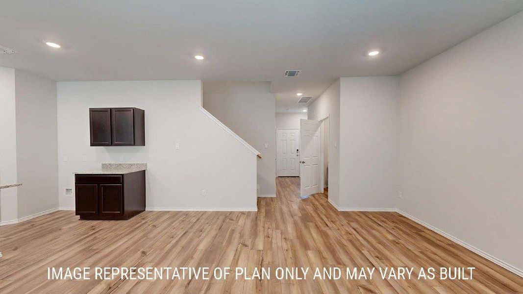 Image 32 representing the Emma by D.R. Horton in Turnbo Ranch, Killeen, TX.