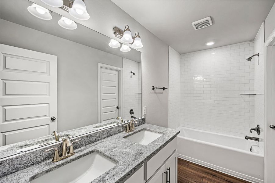 Full bath - Upstairs