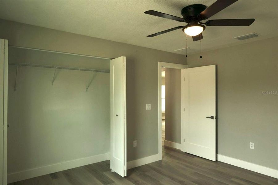 Spacious, unfurnished interior of a new home in , Ocklawaha (Image 7).