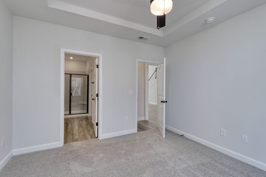 Spacious, unfurnished interior of a new home in Bally Castle, Murrells Inlet (Image 19).