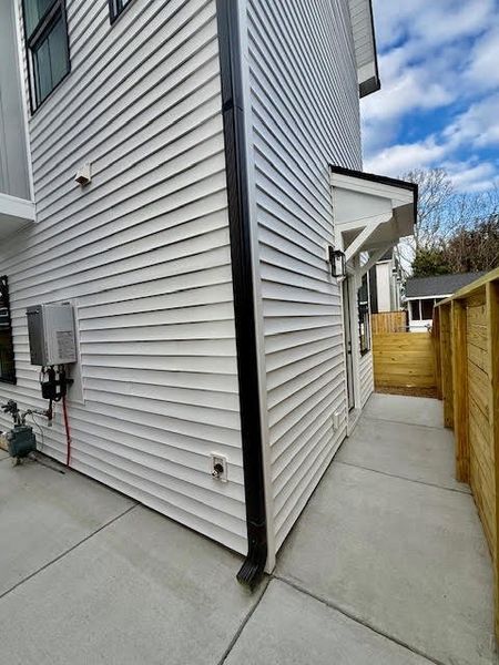 Exterior details and patio area of a home in , North Charleston (Image 4).