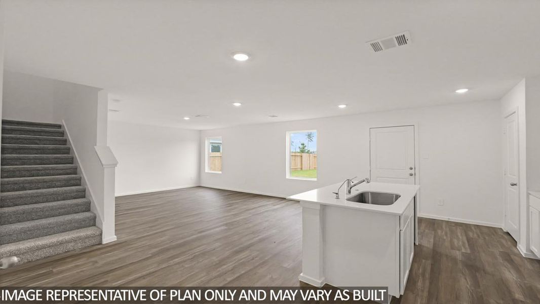 Image 24 of a home in Silverthorne.