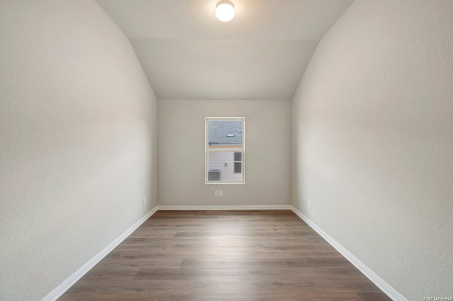 Spacious, unfurnished interior of a new home in Greenspoint Heights, Seguin (Image 33).