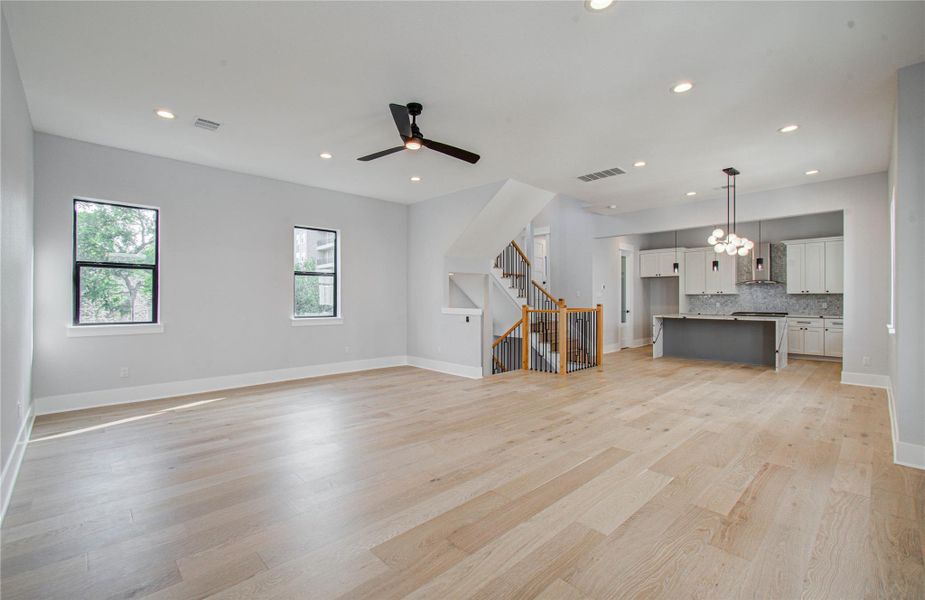 Spacious, unfurnished interior of a new home in , Houston (Image 35).