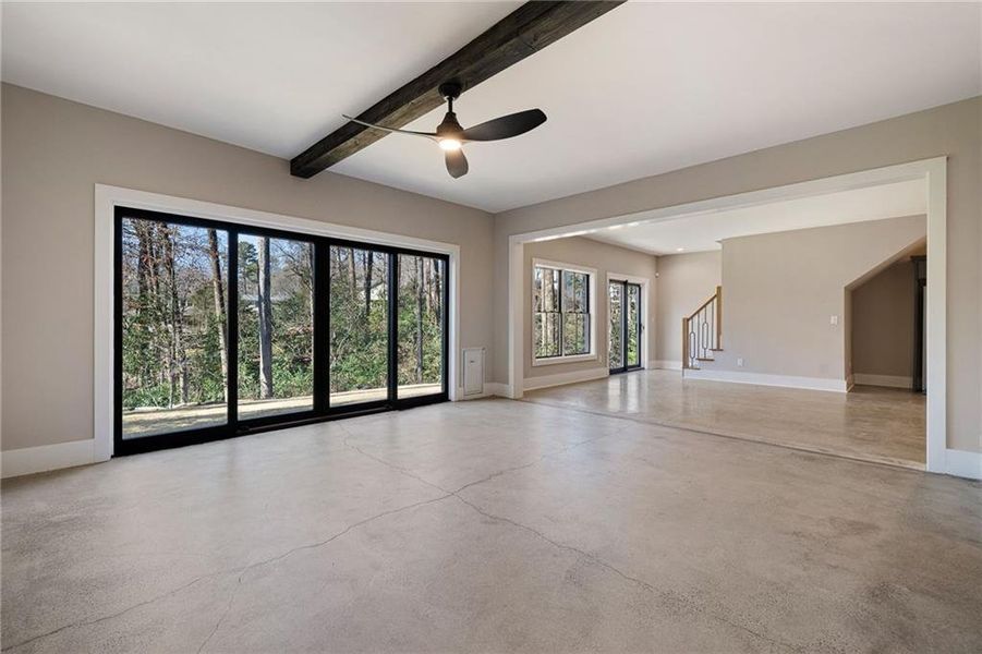 Spacious, unfurnished interior of a new home in , Atlanta (Image 43). Spacious, unfurnished interior of a new home in , Atlanta (Image 43).