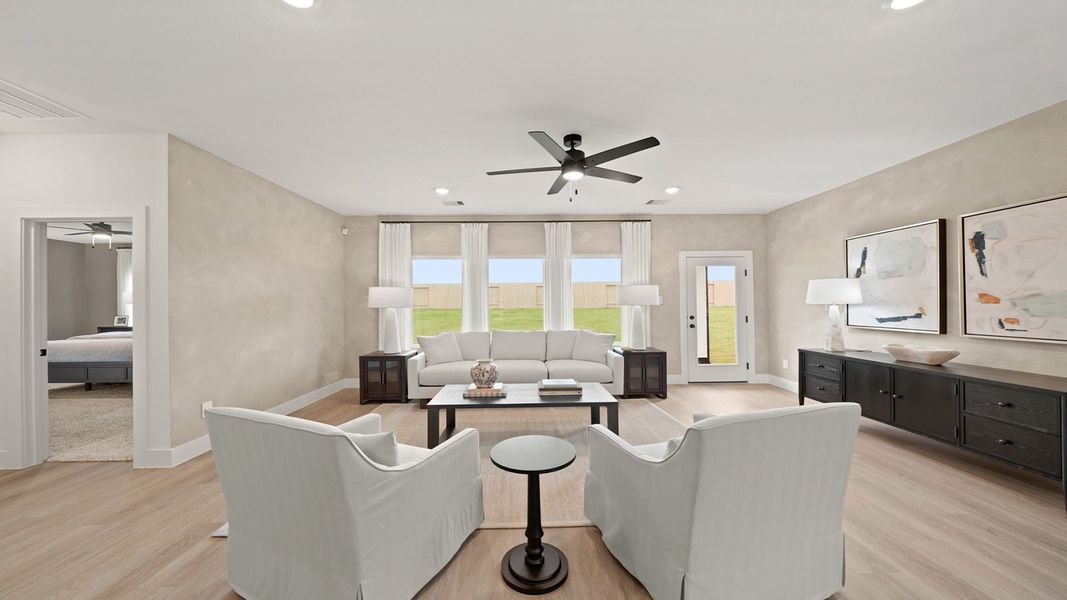Representative furnished interior of a home built from the Rosemont by D.R. Horton in Chapel Lakes, Montgomery (Image 10).