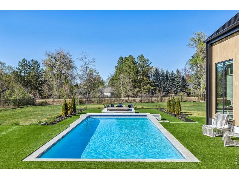 Exterior details and patio area of a home in , Greenwood Village (Image 4).