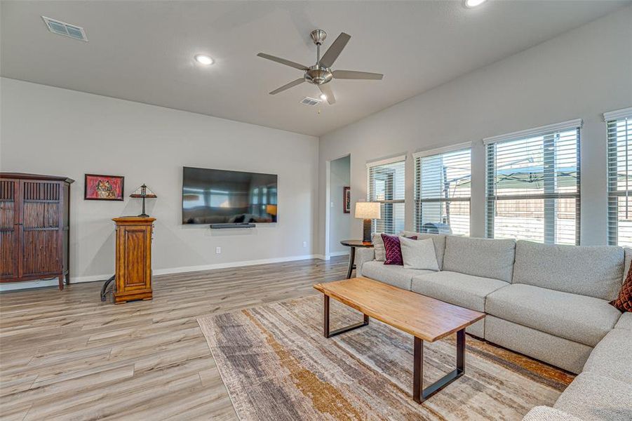 Furnished interior view inside a new home in , Lavon (Image 13).