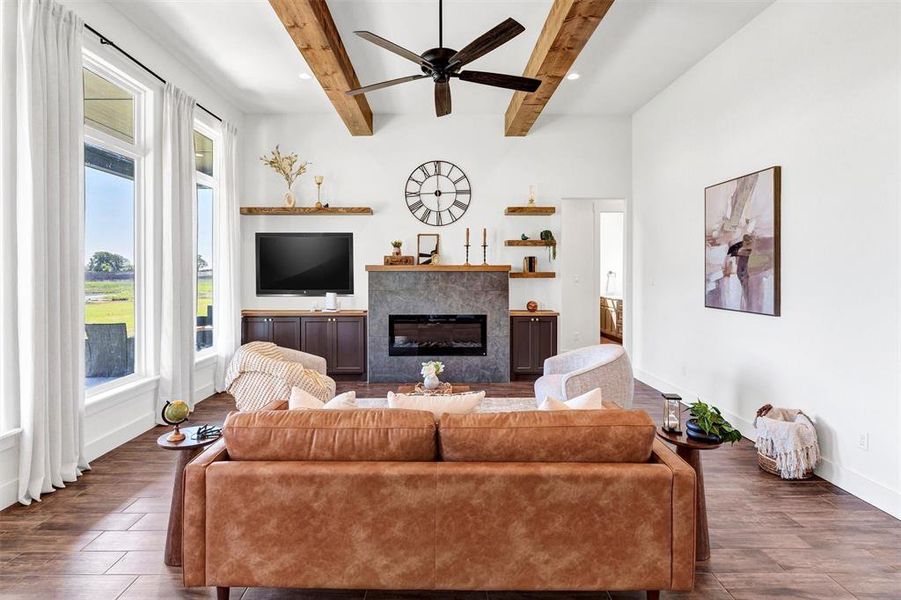 Furnished interior view inside a new home in , Tolar (Image 28).