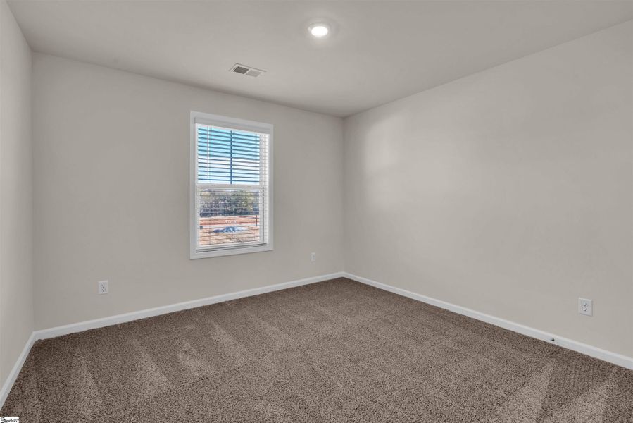 Spacious, unfurnished interior of a new home in Halton Oaks, Spartanburg (Image 26).