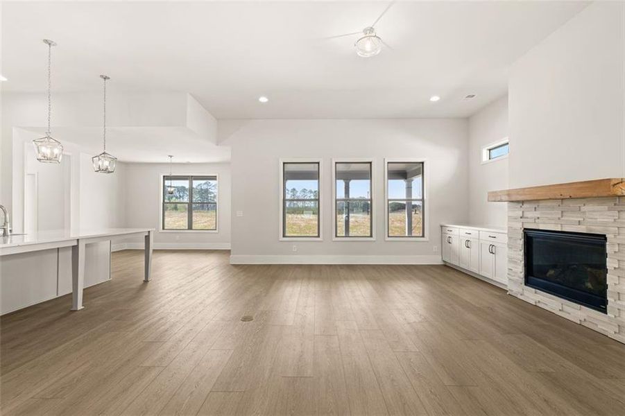 Spacious, unfurnished interior of a new home in Soleil Summit Chase, Snellville (Image 4).