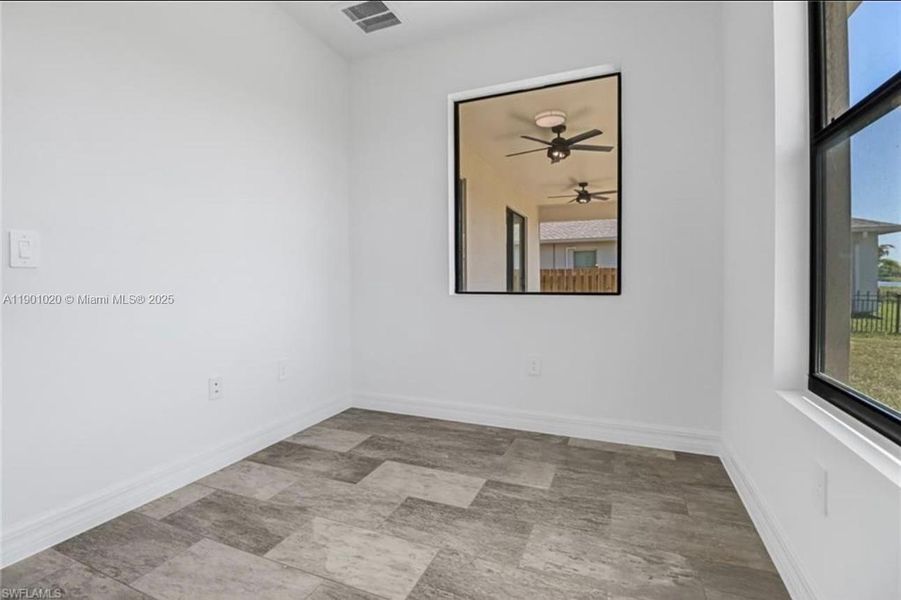 Spacious, unfurnished interior of a new home in , Lehigh Acres (Image 14).