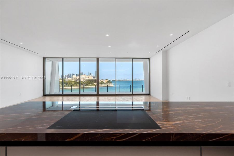 Spacious, unfurnished interior of a new home in , Miami (Image 16).