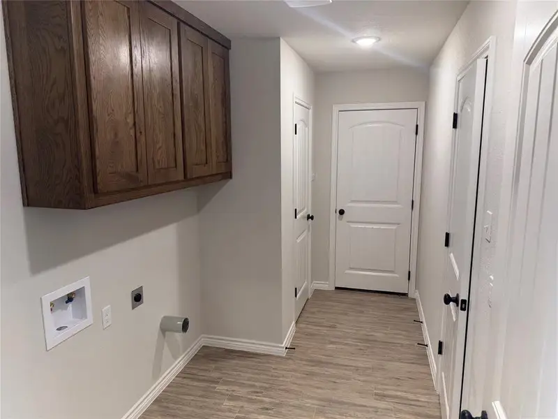 Spacious, unfurnished interior of a new home in , Azle (Image 3). Spacious, unfurnished interior of a new home in , Azle (Image 3).