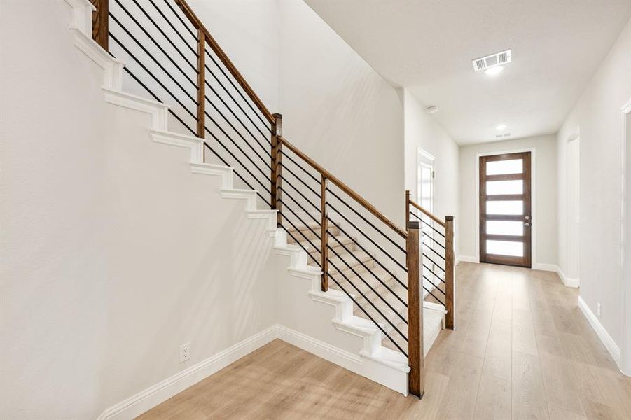Spacious, unfurnished interior of a new home in Addison Hills, Cedar Hill (Image 19).