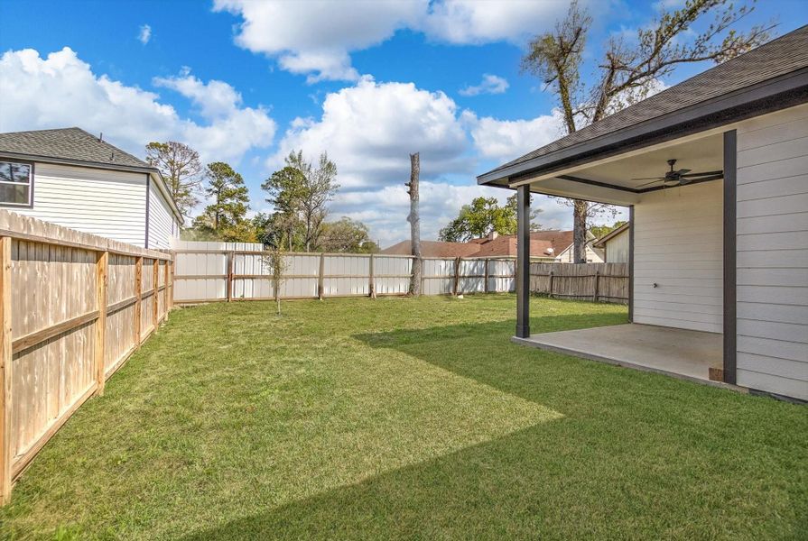 Exterior details and patio area of a home in , Houston (Image 25).