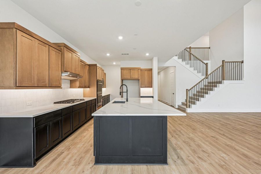 Furnished interior view inside a new home in Evergreen 60', Conroe (Image 31).