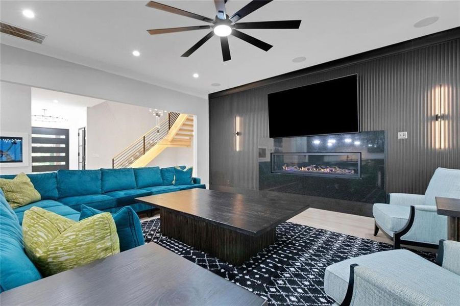 Furnished interior view inside a new home in , Roswell (Image 51).