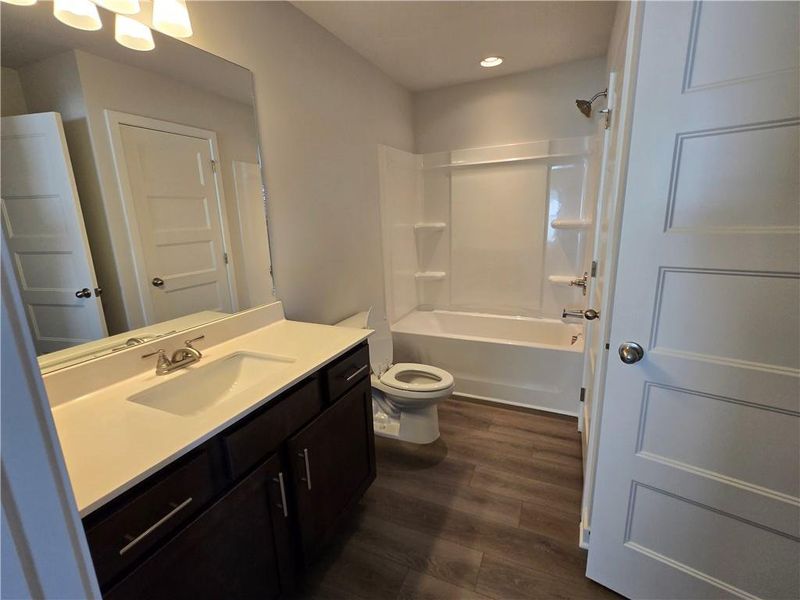 Furnished interior view inside a new home in Pinecrest Ridge, Dacula (Image 7).