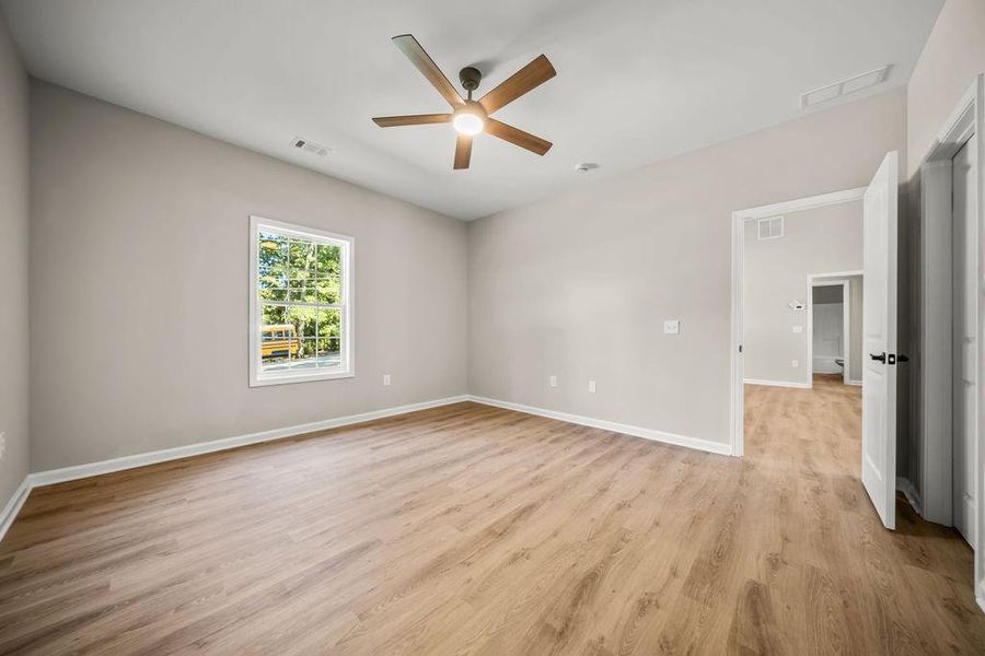 Spacious, unfurnished interior of a new home in , Cedartown (Image 29). Spacious, unfurnished interior of a new home in , Cedartown (Image 29).