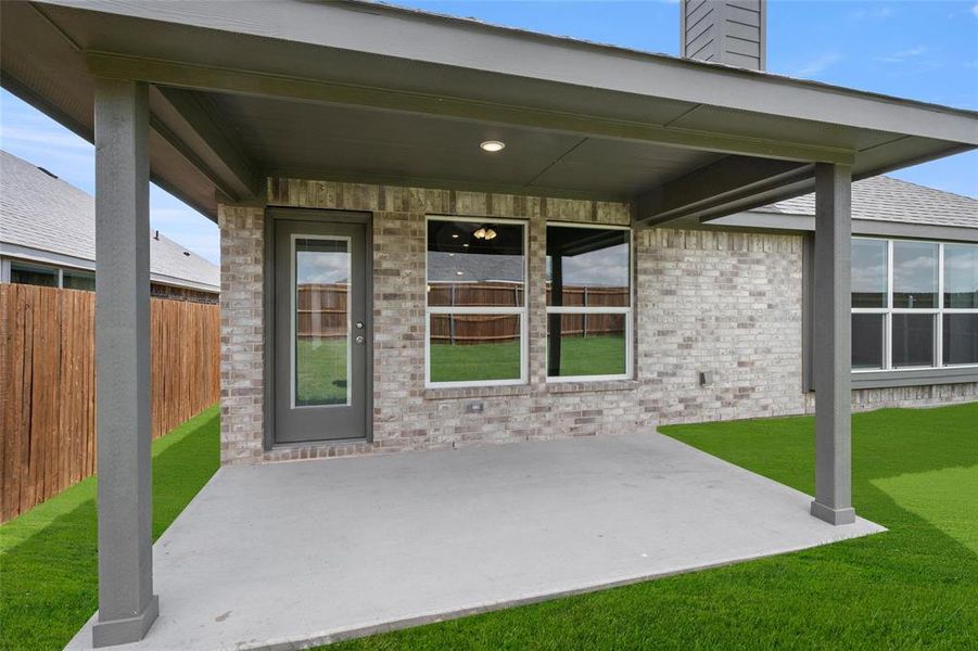 4456 Brentfield Patio1