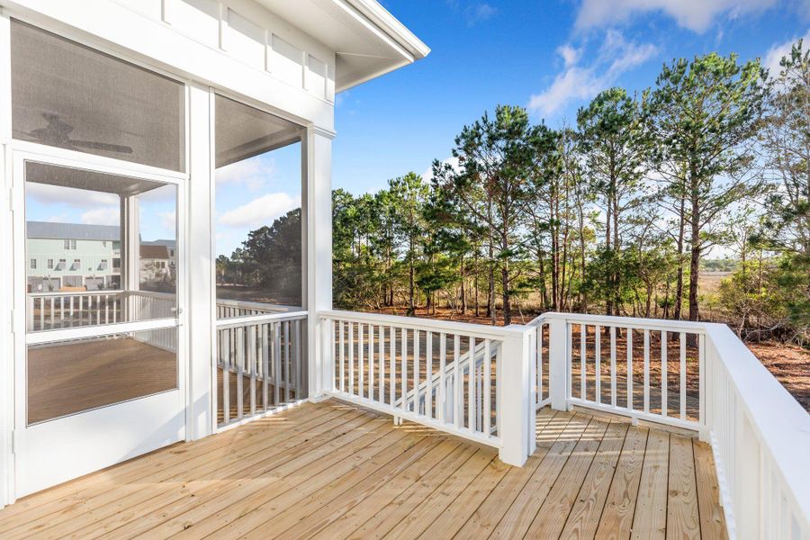 Exterior details and patio area of a home in Rivercroft, Awendaw (Image 30).