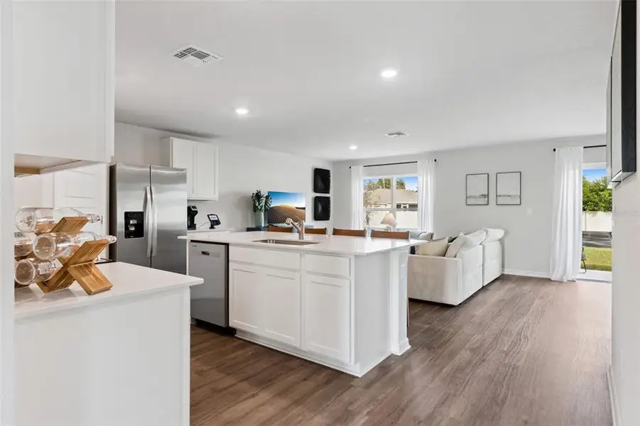 Furnished interior view inside a new home in Magnolia Pointe, Umatilla (Image 9).