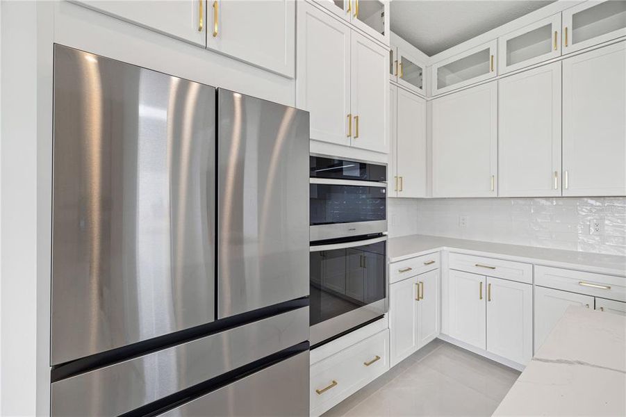 Furnished interior view inside a new home in , Montverde (Image 8).