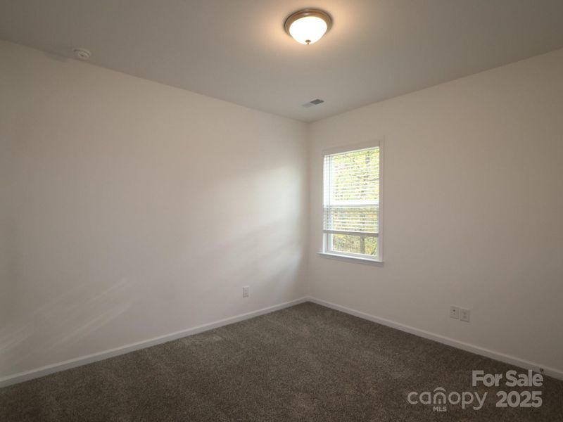 Secondary bedroom Secondary bedroom