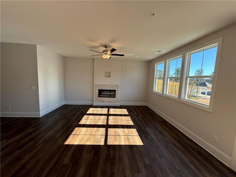 Spacious, unfurnished interior of a new home in , Marietta (Image 9).
