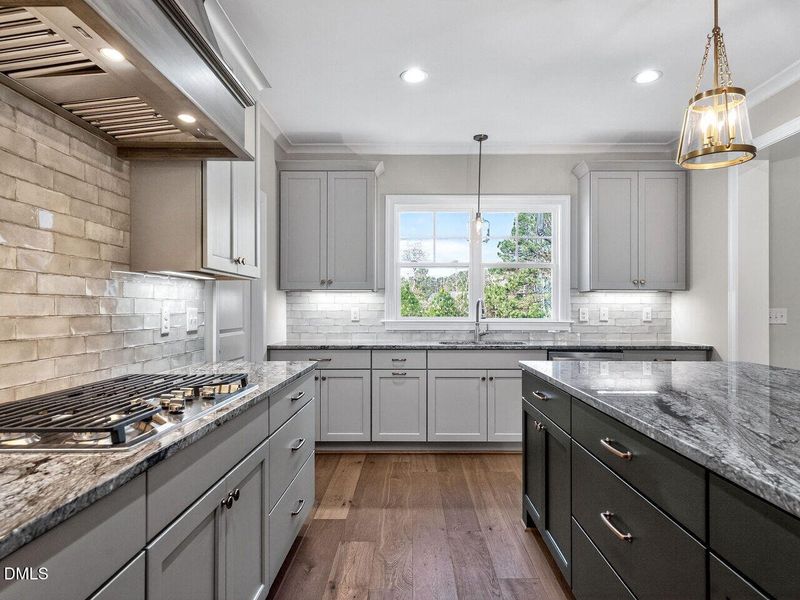 016-1280x960-kitchen