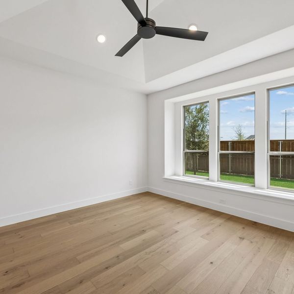 Spacious, unfurnished interior of a new home in The Parks at Wilson Creek, Celina (Image 59).