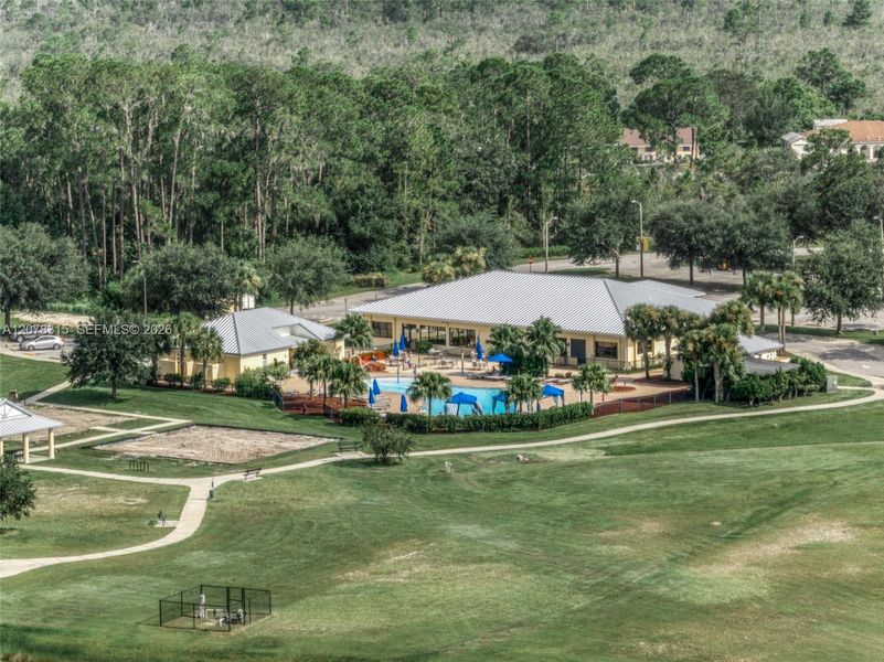 Community amenities in , Sebring (Image 76).