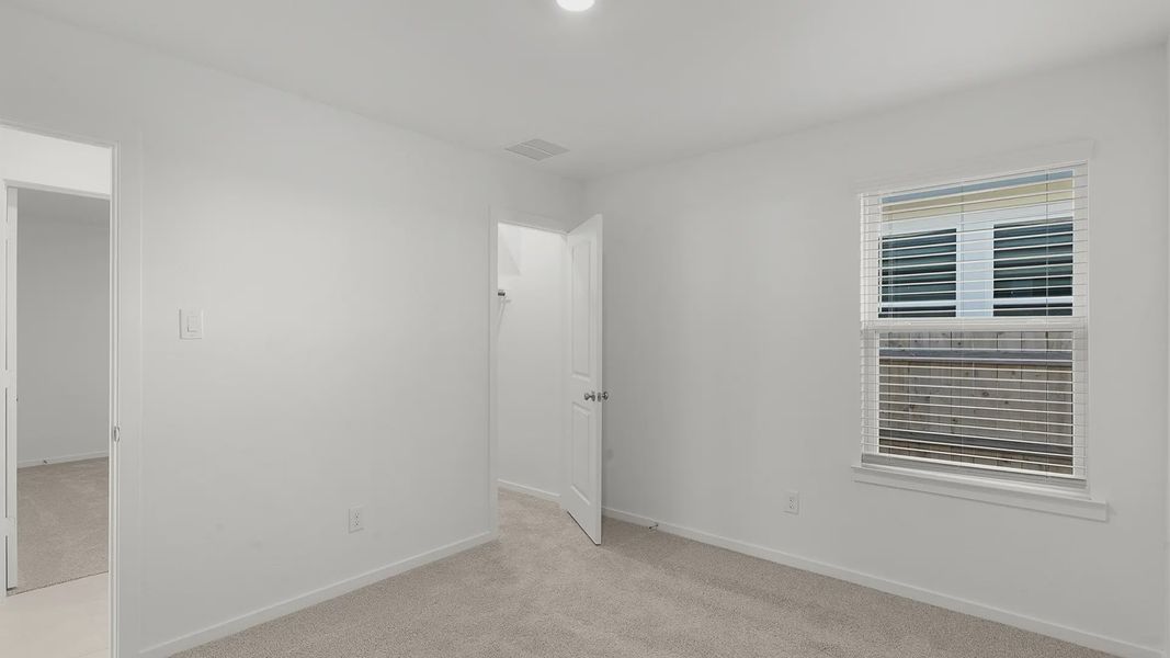 Spacious, unfurnished interior of a new home in Briarwood, Elgin (Image 18).