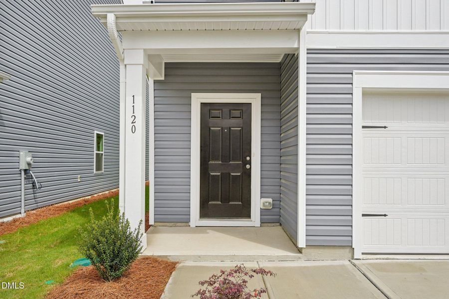 12-web-or-mls-1120 Solace Way-1204-006 12-web-or-mls-1120 Solace Way-1204-006