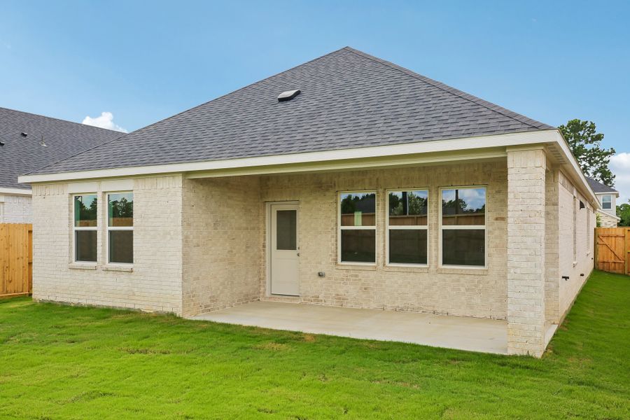 Exterior details and patio area of a home in Raburn Reserve 50s, Tomball (Image 16). Exterior details and patio area of a home in Raburn Reserve 50s, Tomball (Image 16).