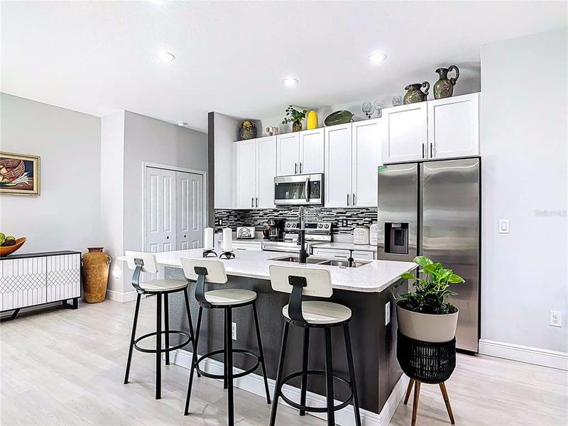 Furnished interior view inside a new home in , Deland (Image 40).