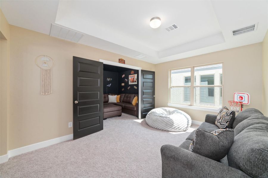 Image 28 of a home in Sunterra (Katy ISD). Image 28 of a home in Sunterra (Katy ISD).