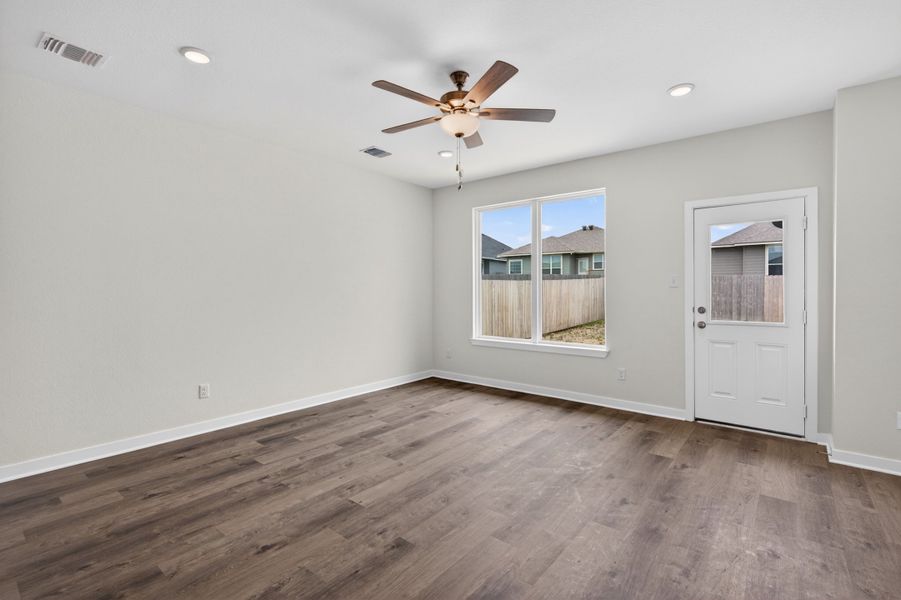 Spacious, unfurnished interior of a new home in South Pointe, Temple (Image 14). Spacious, unfurnished interior of a new home in South Pointe, Temple (Image 14).