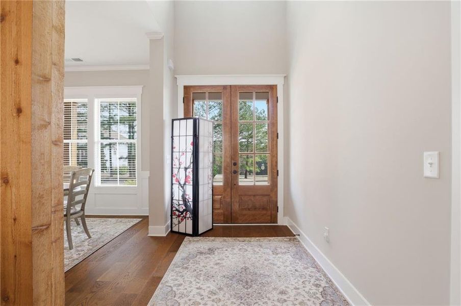Spacious, unfurnished interior of a new home in , Jasper (Image 23).