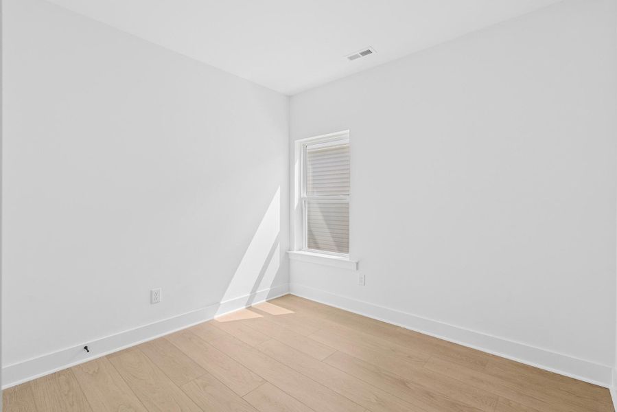 Spacious, unfurnished interior of a new home in Discover - Select, Summerville (Image 11).