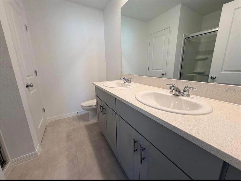 Close-up of interior finishes inside a home in , Kissimmee (Image 6). Close-up of interior finishes inside a home in , Kissimmee (Image 6).