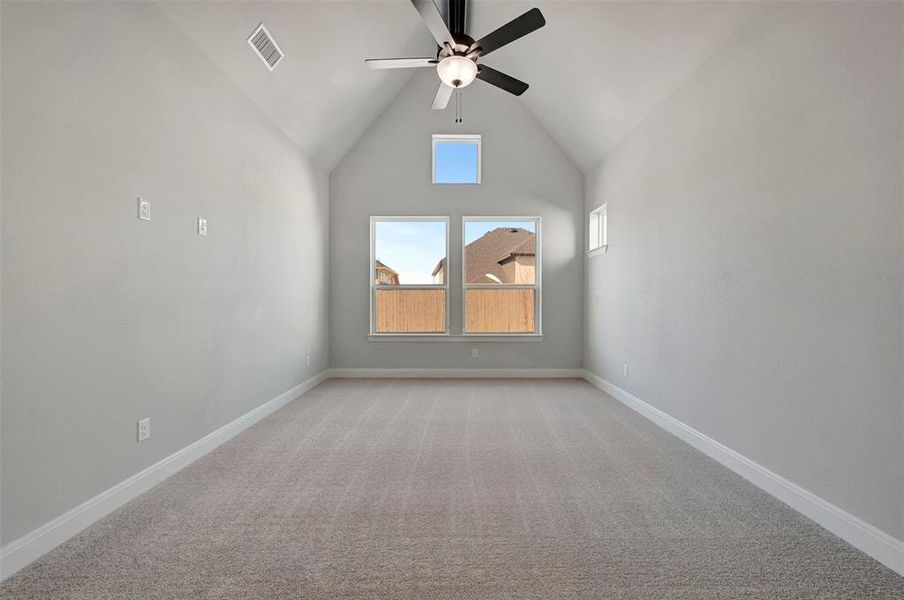 Spacious, unfurnished interior of a new home in Pecan Square - Gardens, Northlake (Image 23).