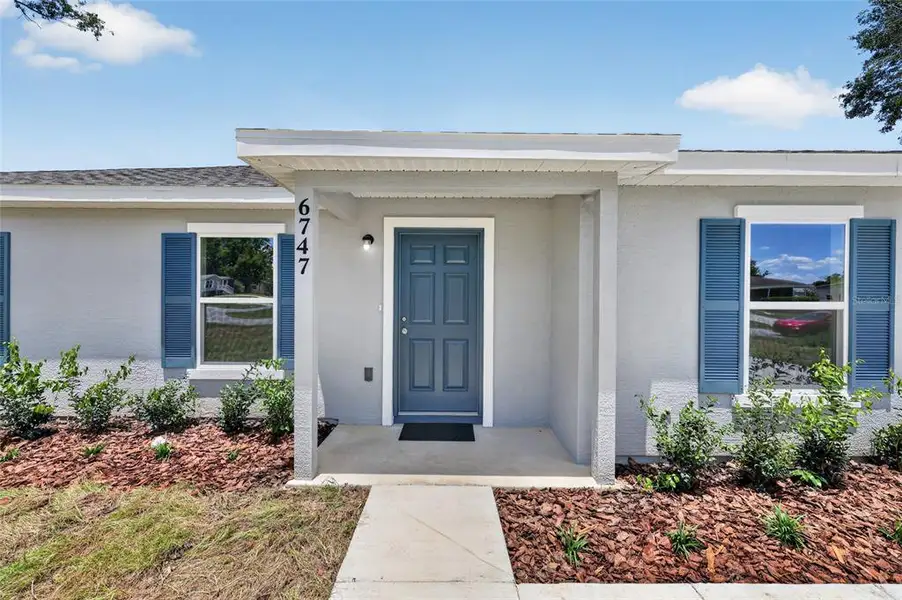 Exterior details and patio area of a home in , Ocala (Image 20). Exterior details and patio area of a home in , Ocala (Image 20).