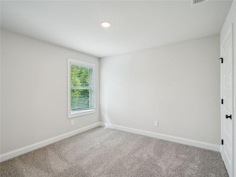 Spacious, unfurnished interior of a new home in Martin Springs - Estate Series, Lawrenceville (Image 15).
