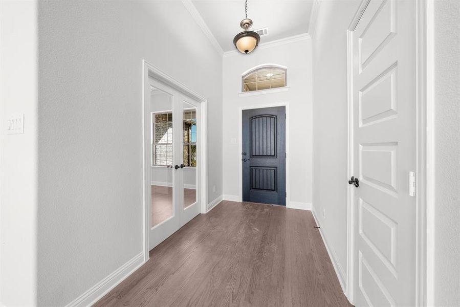 Spacious, unfurnished interior of a new home in , Waxahachie (Image 21).