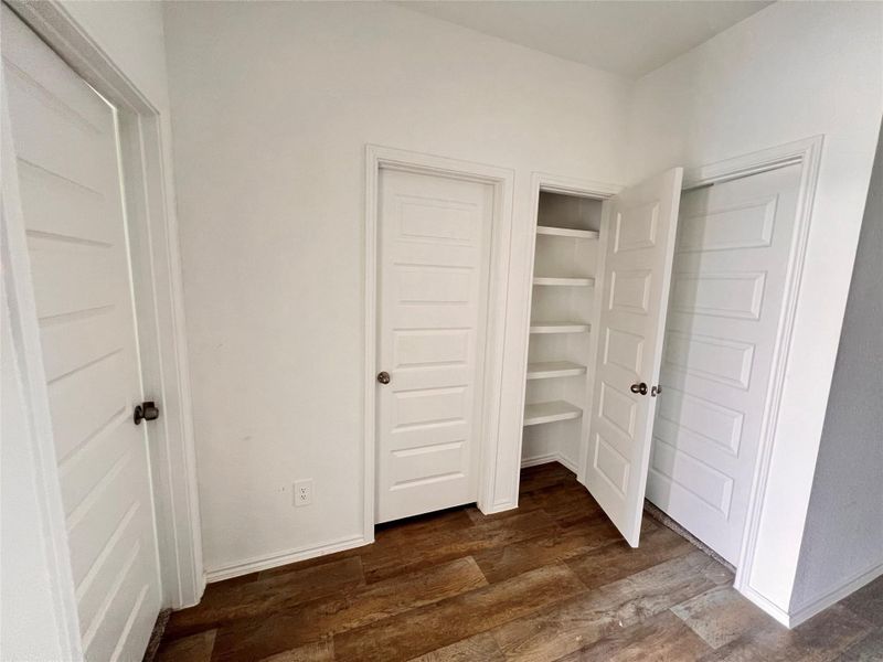 Spacious, unfurnished interior of a new home in Tamarron, Fulshear (Image 22).